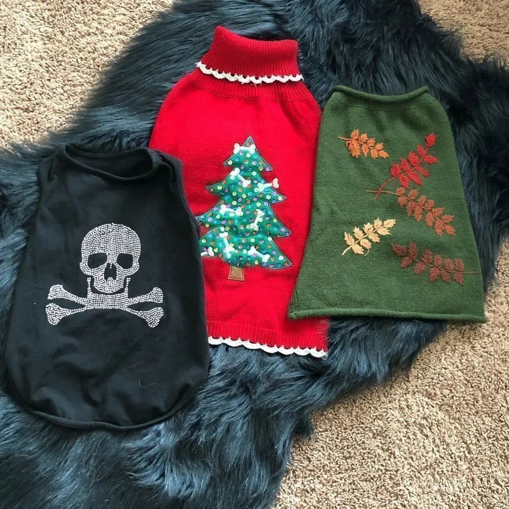 Dog Holiday themed outfits bundle size large